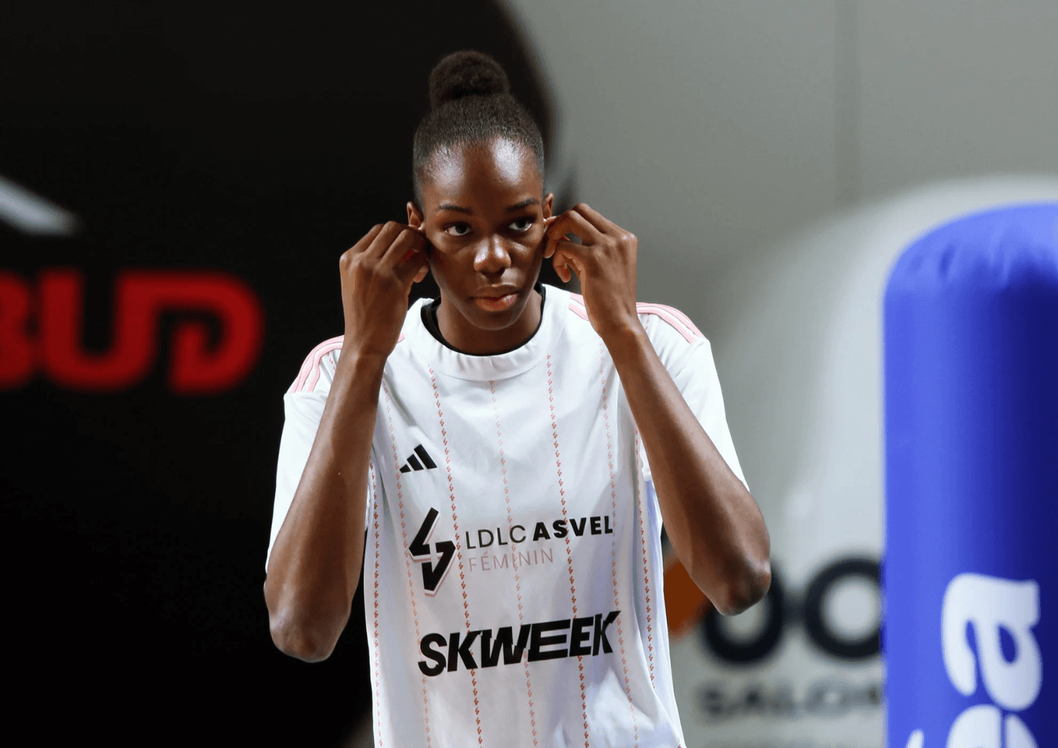Bourges continue son cavalier seul, Charnay et Lattes-Montpellier s’accrochent, l’ASVEL portée par une immense Malonga