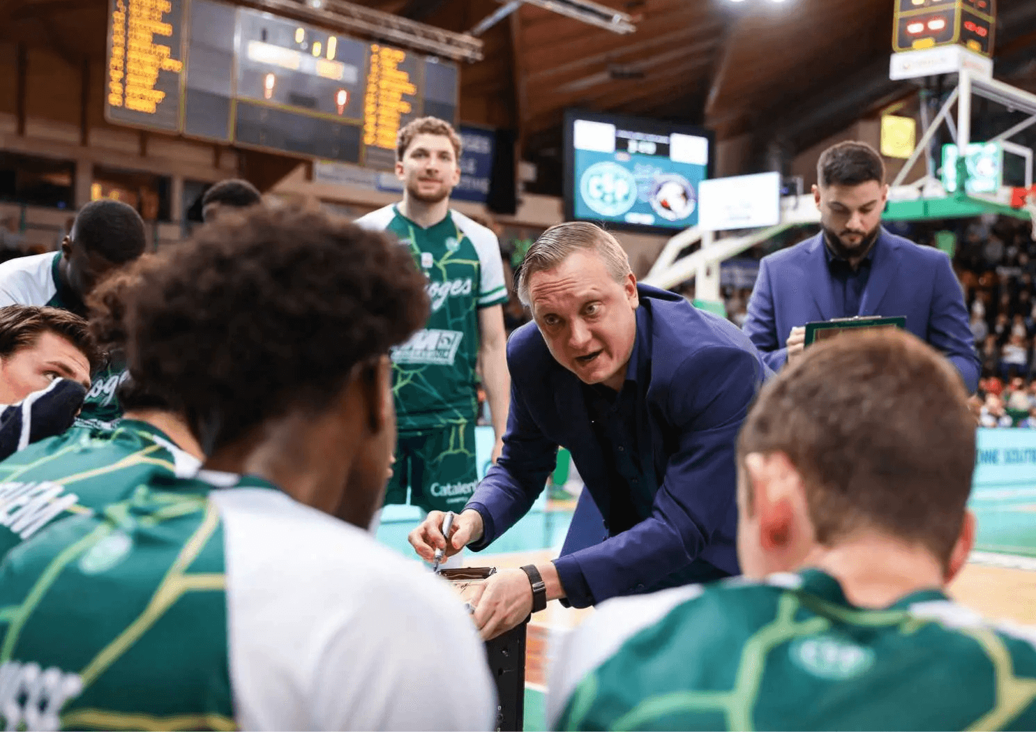 Mikko Larkas sort de ses gonds : « C’est une honte ce qu’on a montré ! »