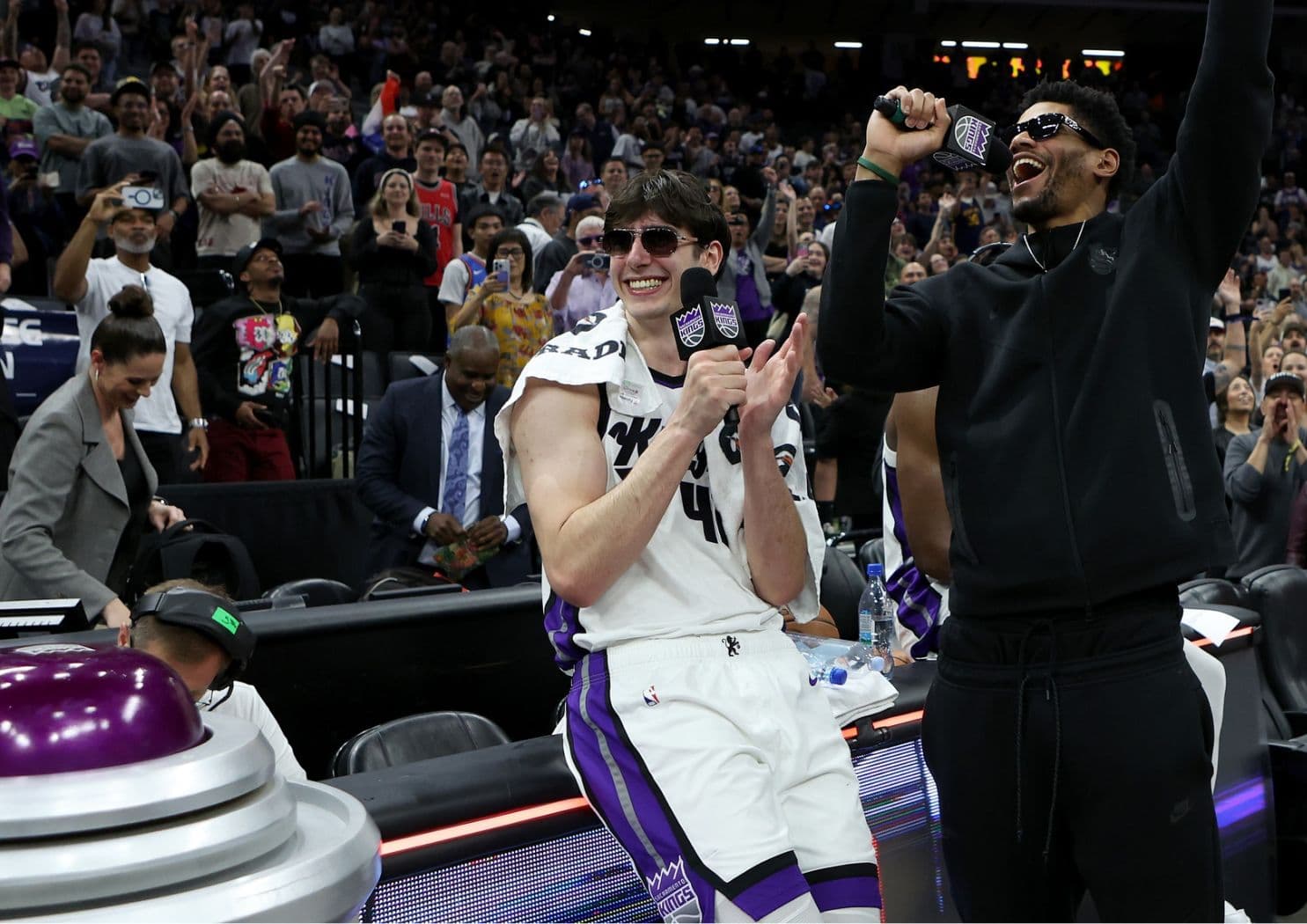 Énorme double-double pour Maxime Raynaud qui se rapproche des All-Rookies Teams : « Je me sens bien mieux qu’il y a 3-4 mois »