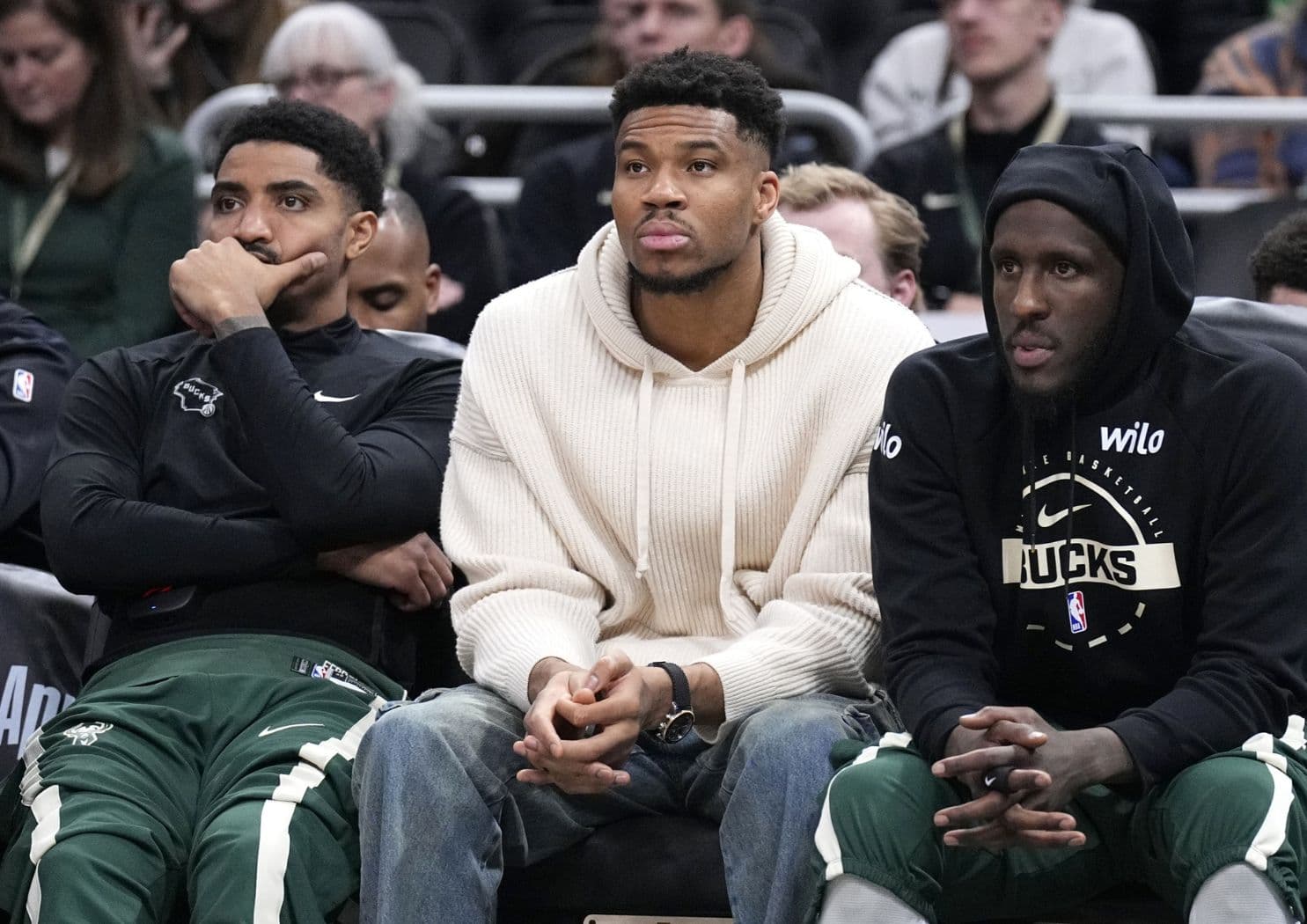 Imbroglio en NBA : les Bucks veulent mettre fin à la saison de Giannis Antetokounmpo… qui refuse