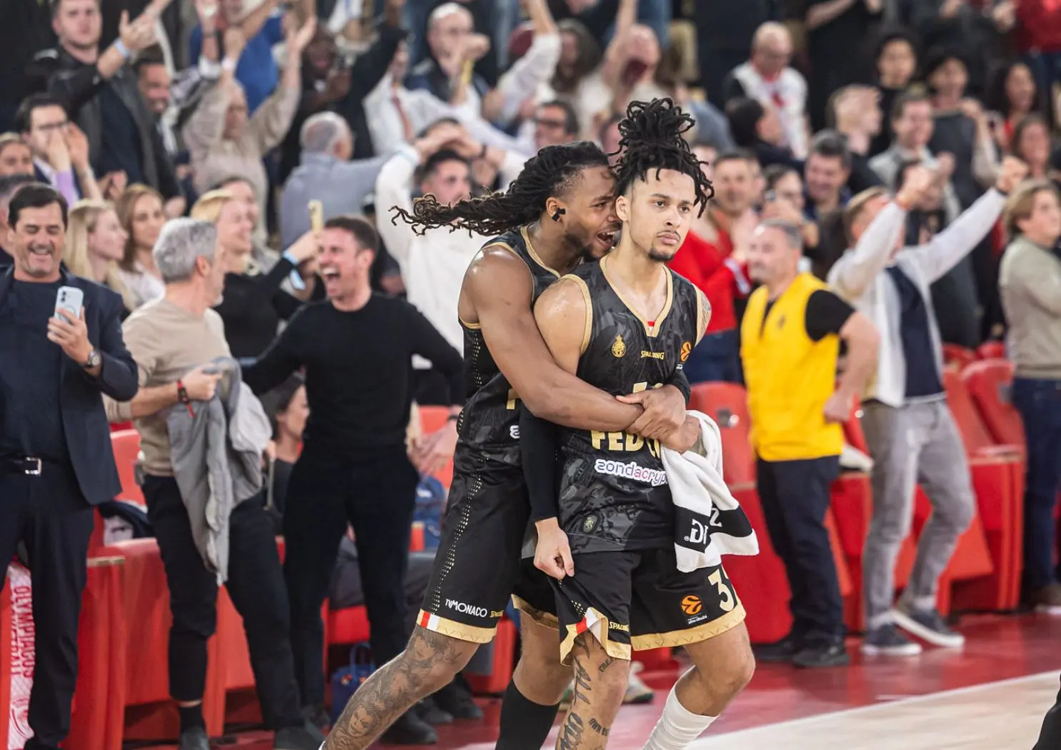 « C’est presque un miracle… » : Le come-back au courage de Monaco qui valide un 3e succès européen d’affilée !