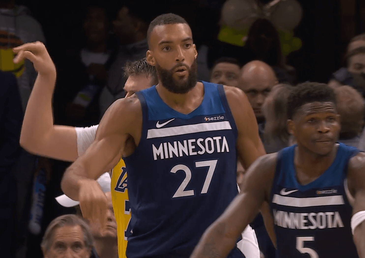 Moqué par les Américains, discret, INFRANCHISSABLE : Que savez-vous du paradoxe Rudy Gobert ?