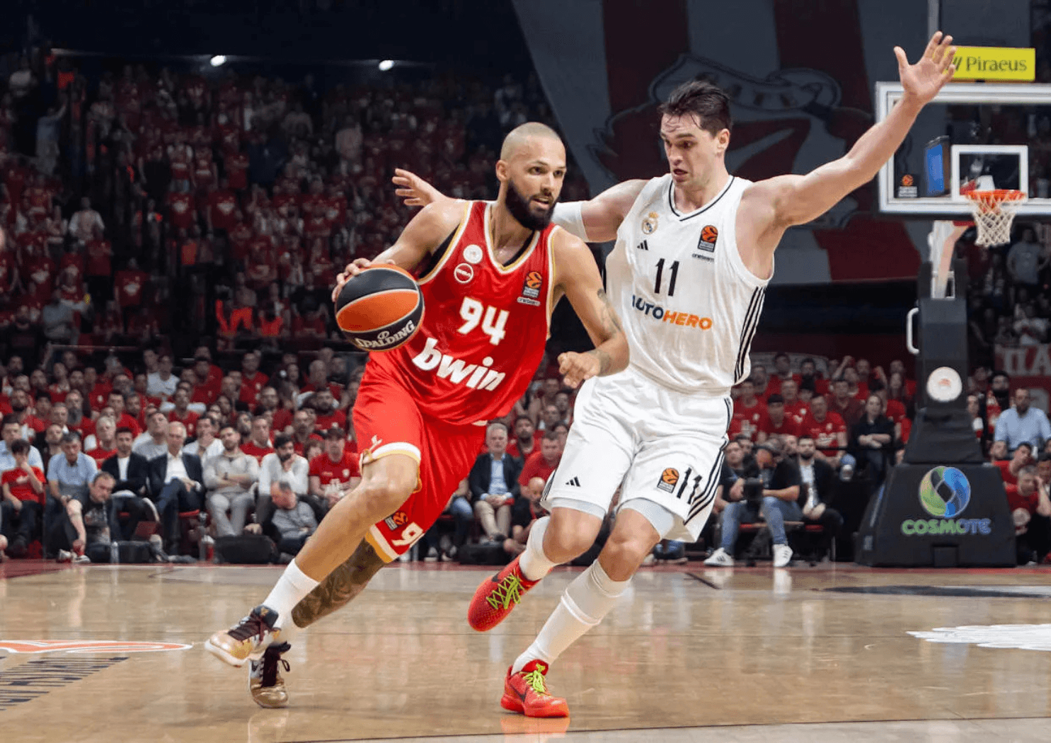 L’Olympiakos d’un Evan Fournier maladroit mais précieux fait le break 2-0 face au Real Madrid