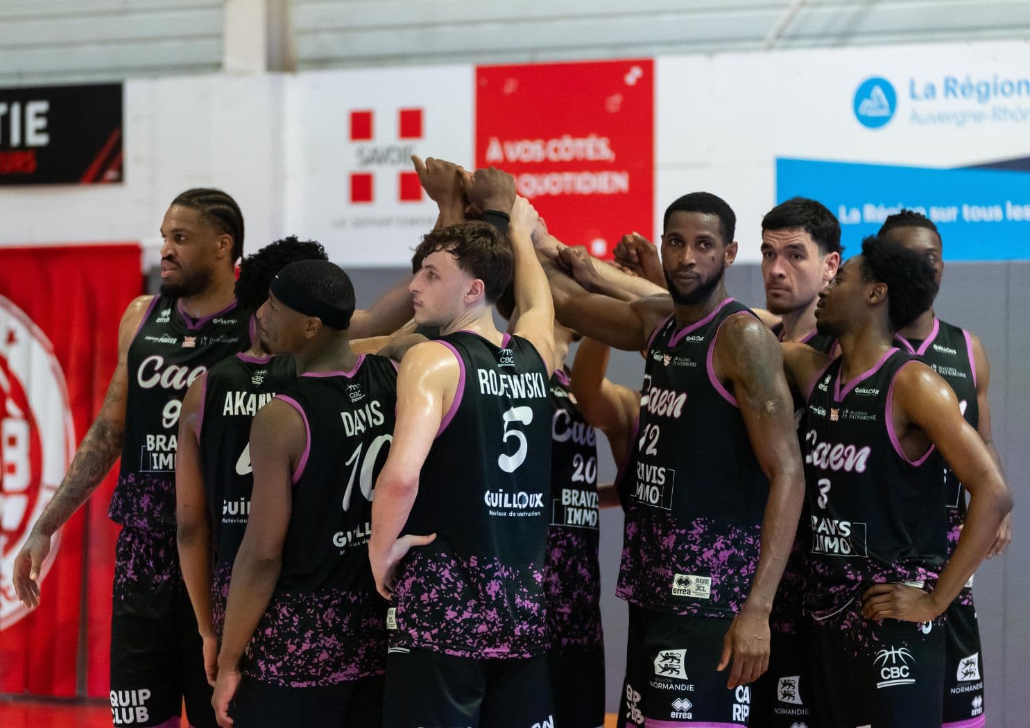 Vichy dompte Denain, Évreux et Caen soufflent, première victoire à l’extérieur depuis 5 mois pour le CBC