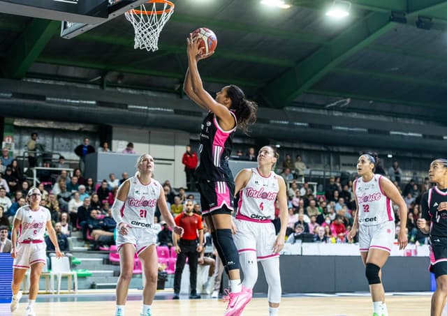 Playdowns : L’ASVEL creuse l’écart, Angers enfonce La Roche Vendée dans le duel de la peur