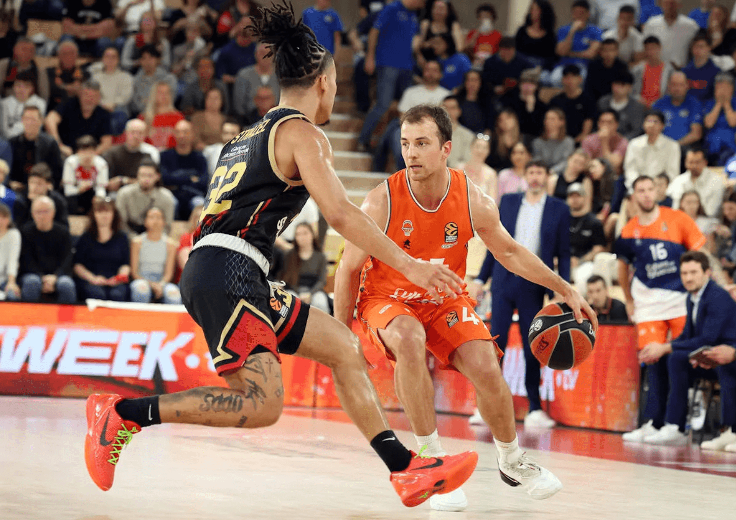 Un meneur connu de l’EuroLeague va former un duo de pick-and-roll avec Petr Cornelie à Esenler