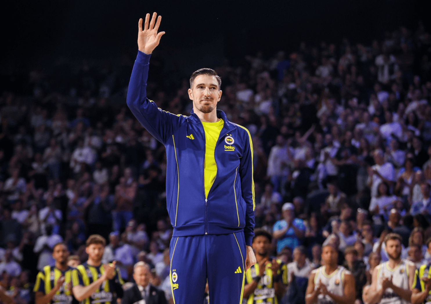 Fin de carrière pour Nando de Colo sur un dernier titre, après une action de la gagne dingue du duo Baldwin-Beberovic