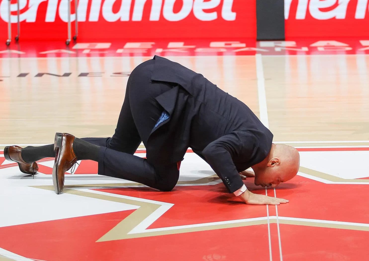 Standing ovation, victoire à domicile… Le retour rêvé de Sasa Obradovic avec l’Étoile Rouge