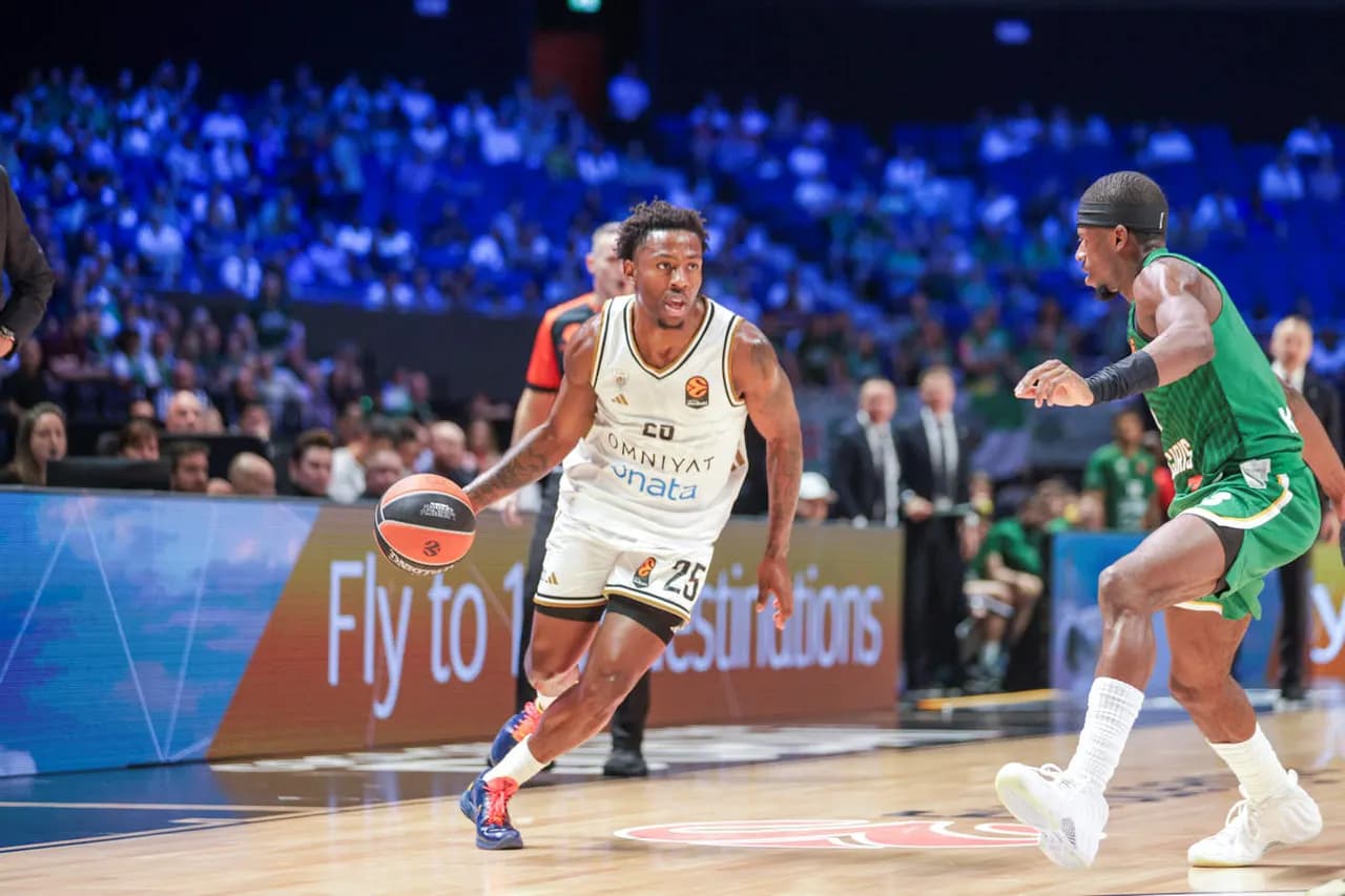 McKinley Wright IV, premier joueur de Dubaï MVP du mois en EuroLeague