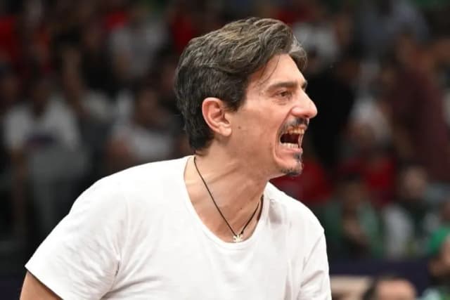 Dimitris Giannakopoulos félicite l’Olympiakos… et reconnaît l’échec du Panathinaïkos