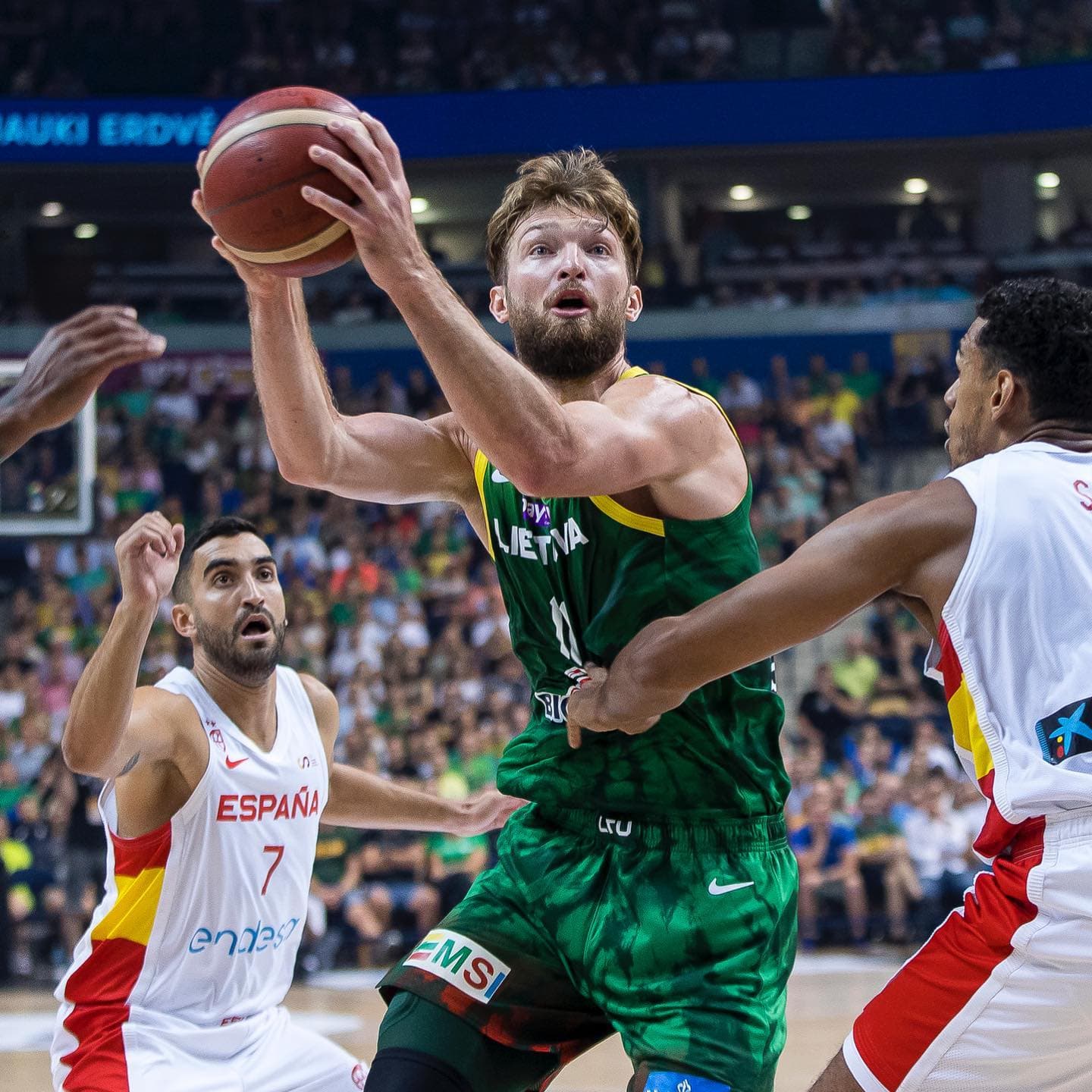 La Lituanie bat de nouveau l’Espagne