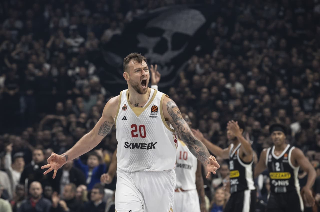 Donatas Motiejunas critique avec l’arbitrage à Belgrade : « C’est très embarrassant pour l’EuroLeague »