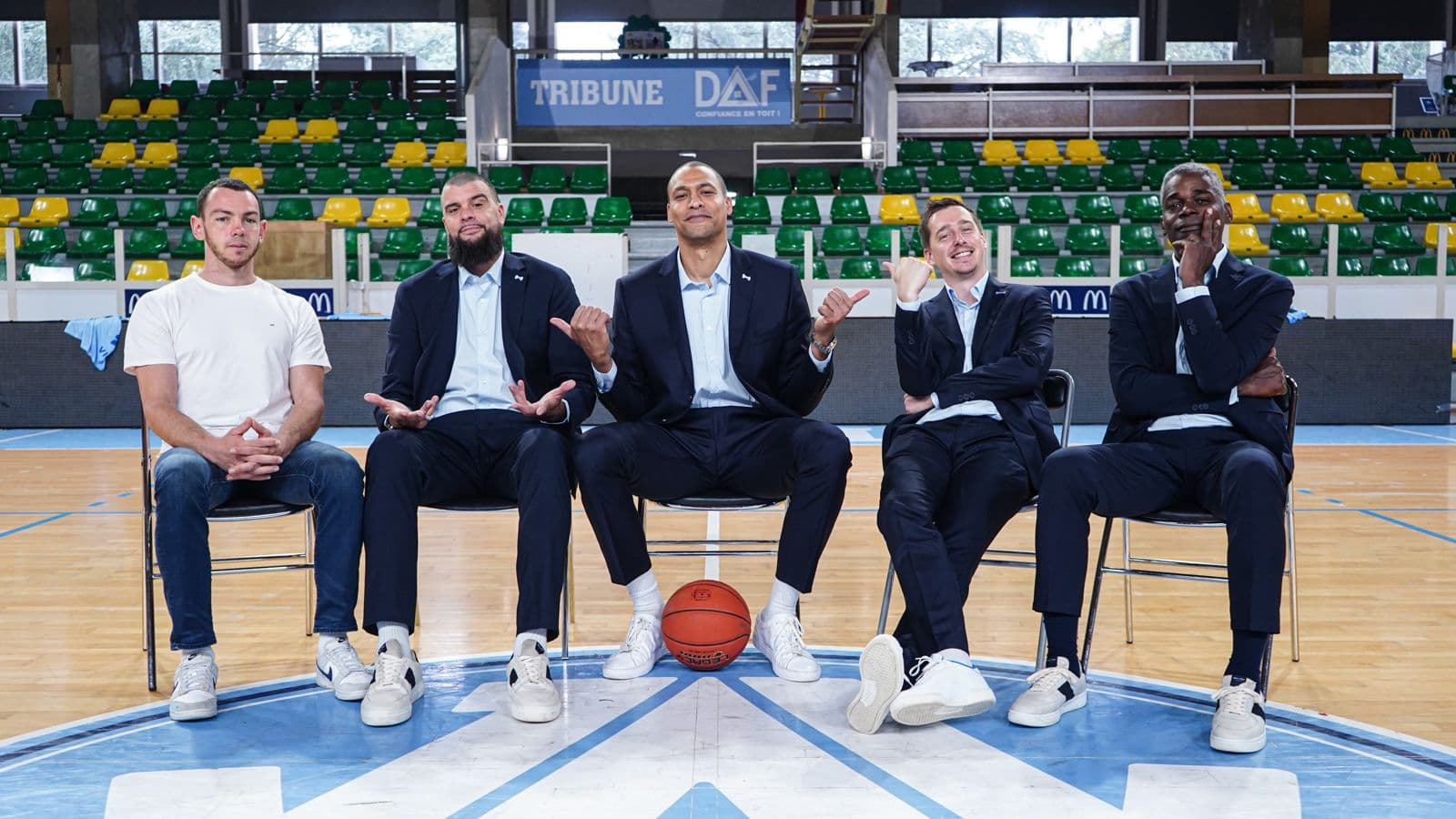 Des abysses à la grâce, l’incroyable saison 2024-2025 de la JAV décryptée par leur coach Dounia Issa