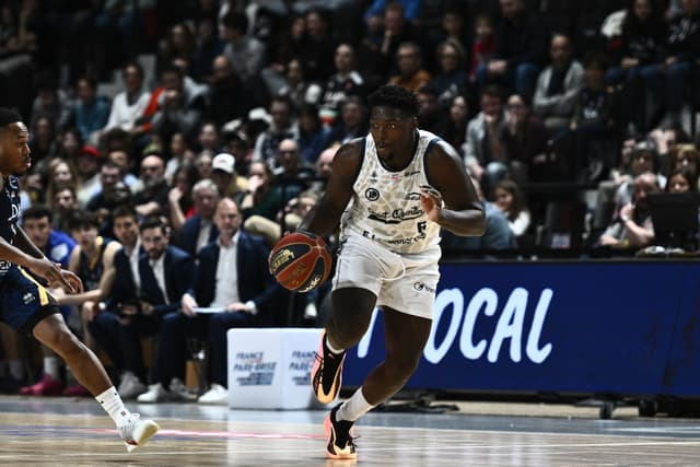 ITW Neftali Difuidi, en pleine montée en puissance avec Saint-Quentin : « Je me sens bien dans cette ligue »