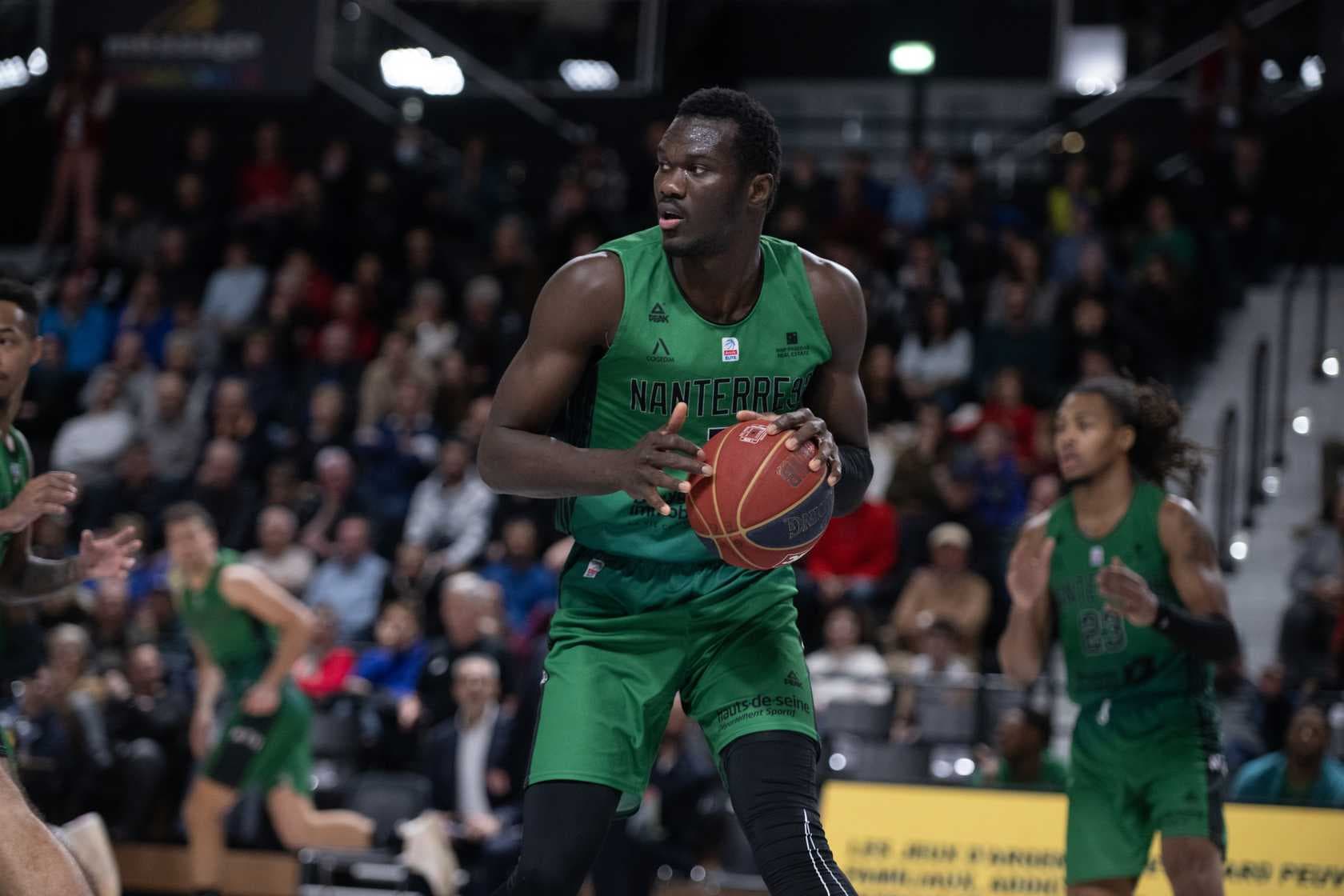 Duel d’intérieurs Made in Nanterre en Chine : Alpha Kaba l’emporte face à Ibrahima Fall Faye