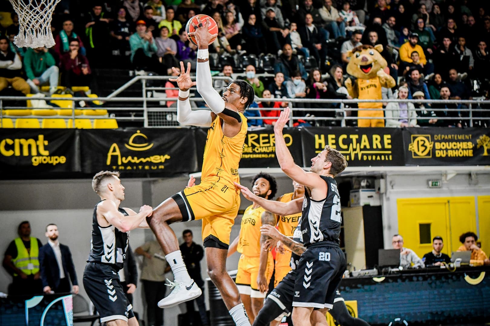 Finies les défaites encourageantes, les progrès de Fos-Provence enfin récompensés