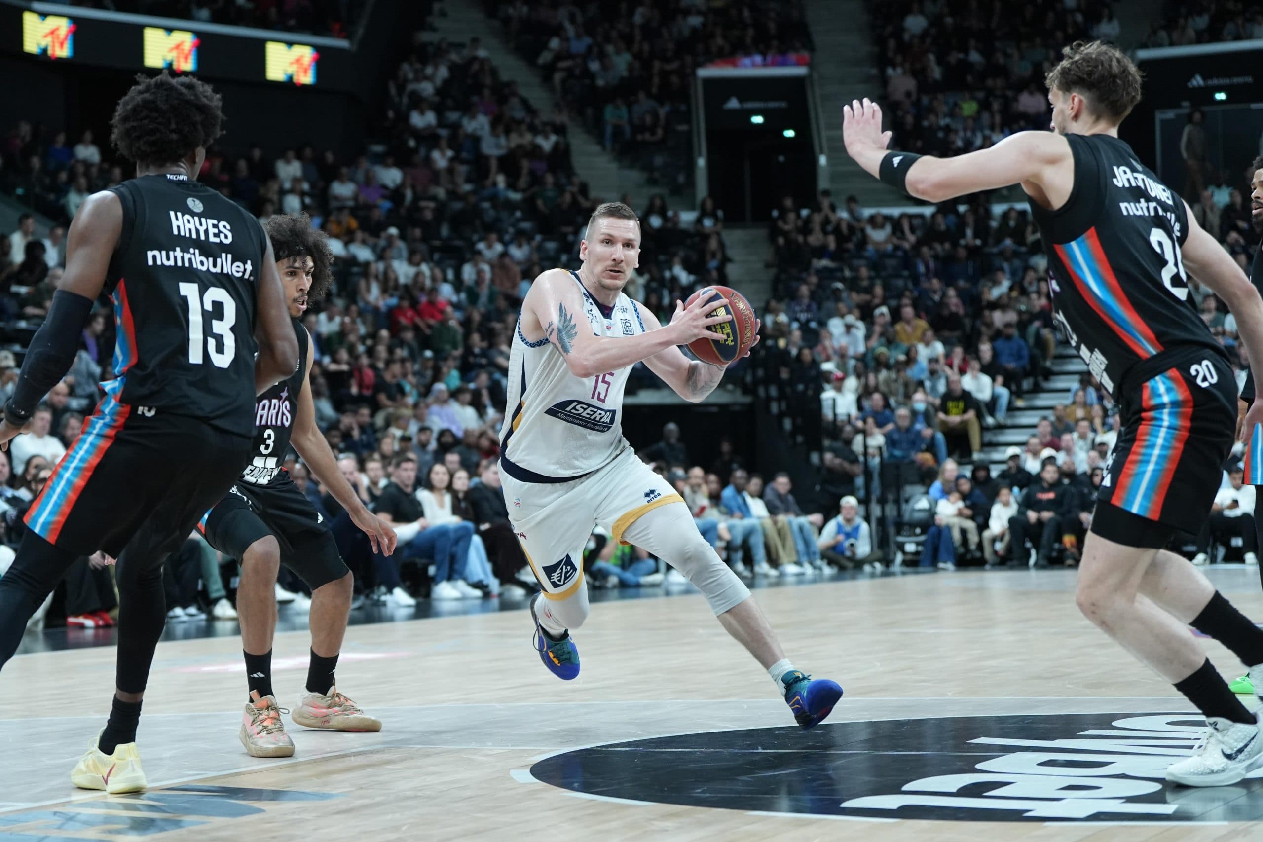 Hrovat reste, pas Sengfelder, Holston incertain : Laurent Legname fait le point sur l’effectif de la JDA Dijon