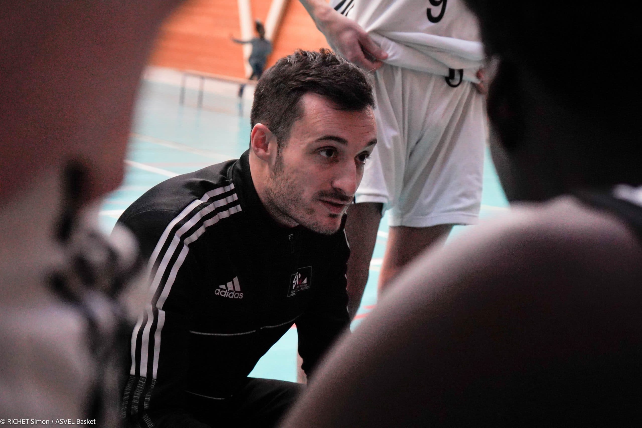 Major du DAJB, Matthieu Cassard (ASVEL) promu assistant en équipe de France U15