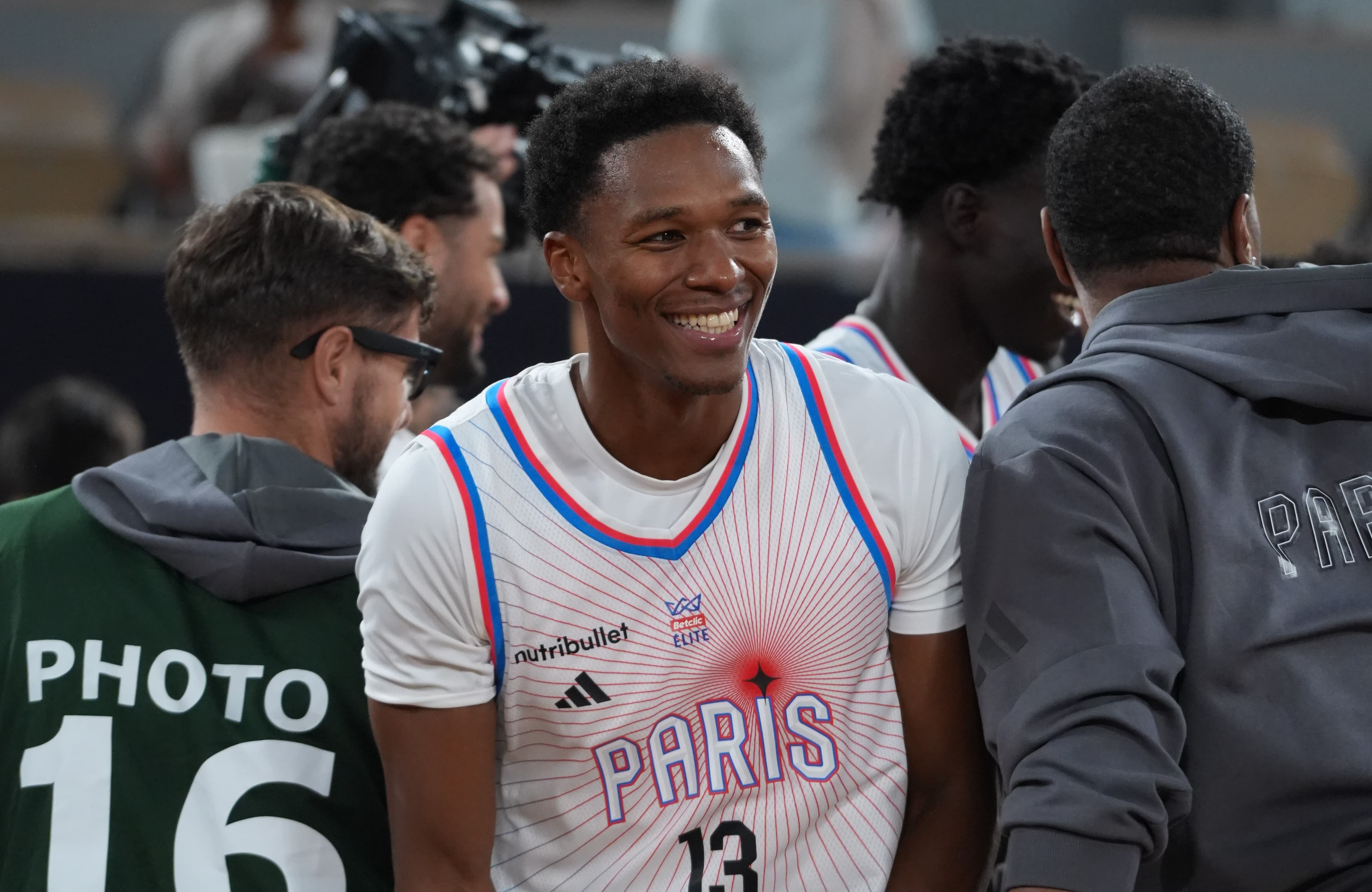 "On l'attendait, cette première victoire !" : Paris ouvre son compteur en EuroLeague