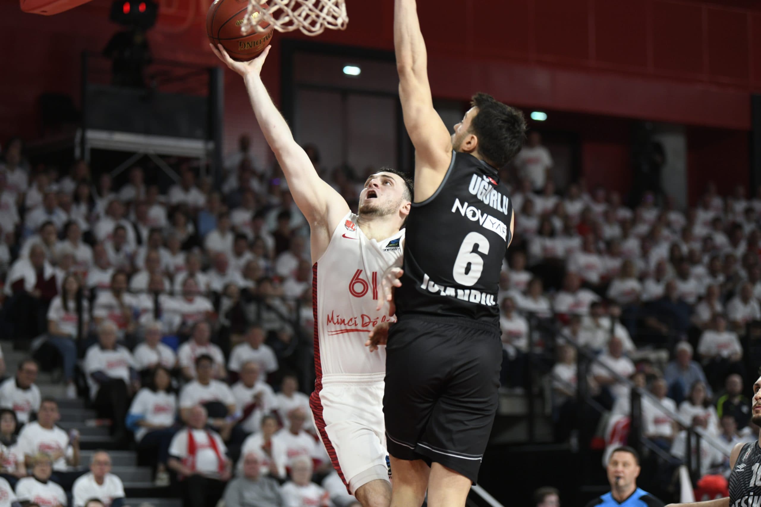 La JL Bourg fait la moitié du chemin vers la finale de l’EuroCup !