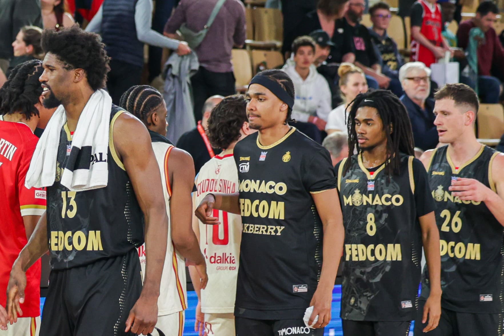 L’AS Monaco lance pour la première fois Yssam Moungalla, après la signature de son contrat professionnel