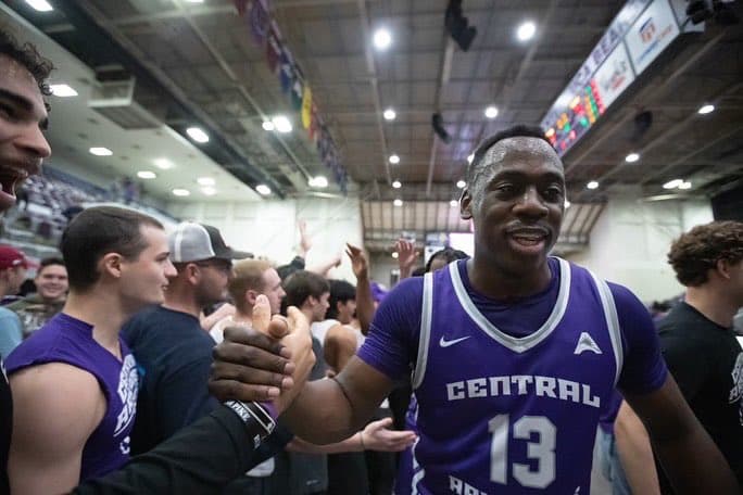 Eddy Kayouloud puissance 26 contre Little Rock