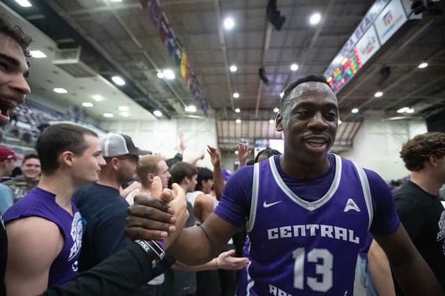 Eddy Kayouloud puissance 26 contre Little Rock