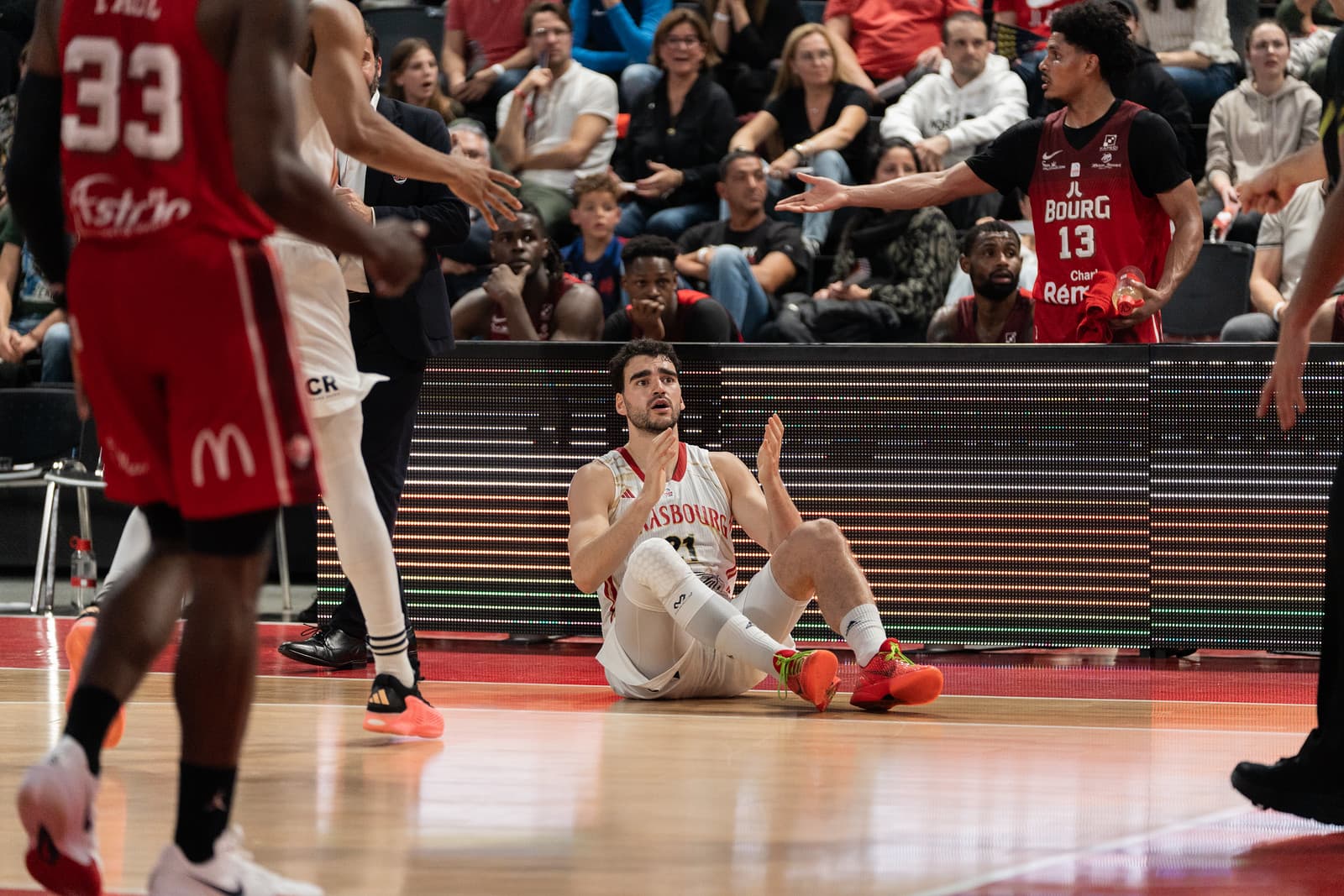 Strasbourg avec six pros seulement contre Cholet ?