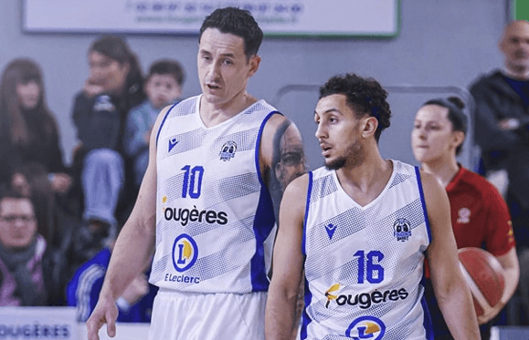 Elias Kherzane renforce Fougères pour la deuxième phase