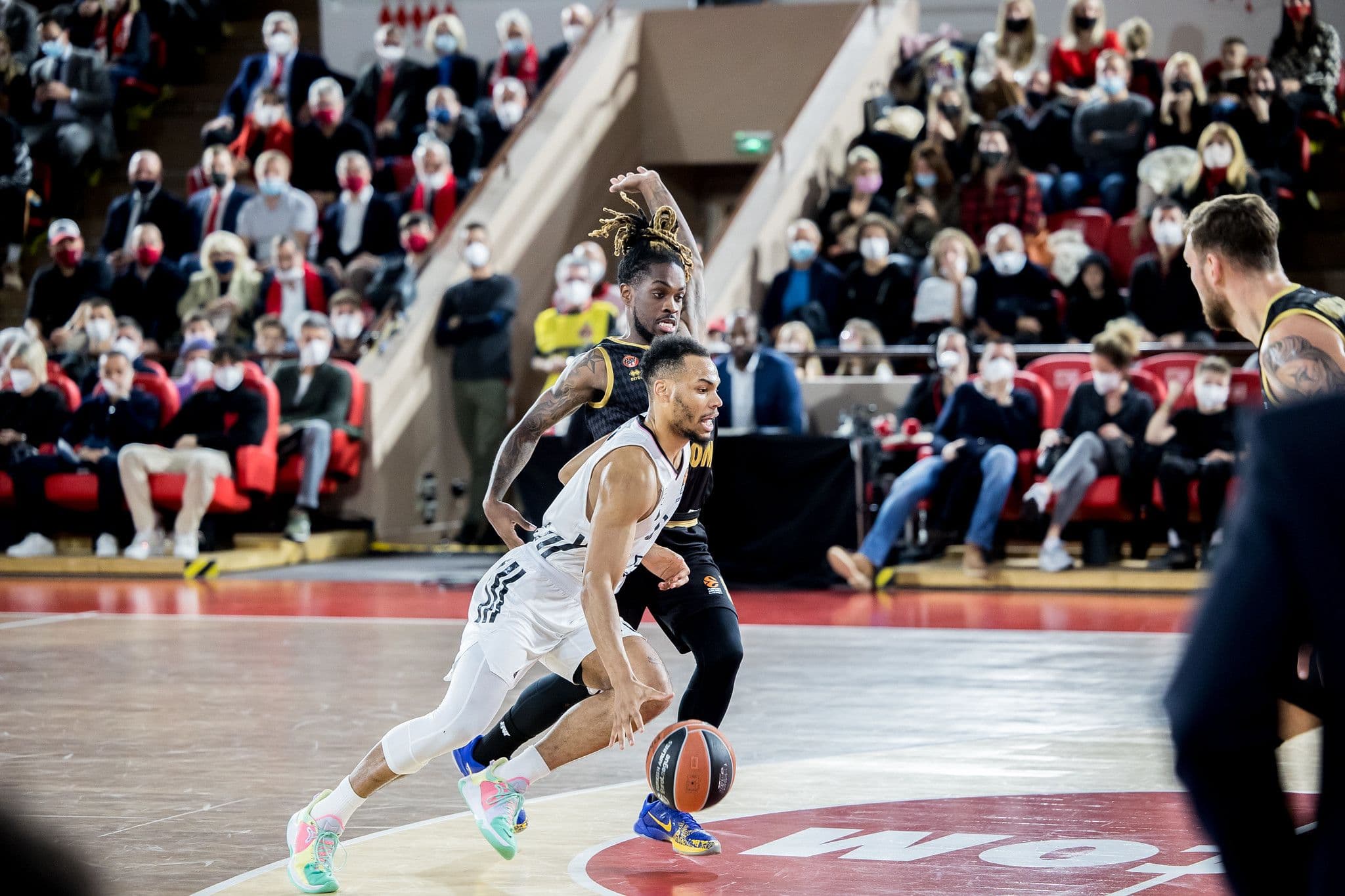 Élie Okobo dans les petits papiers du Fenerbahçe : un Français pour en remplacer un autre à Istanbul ?