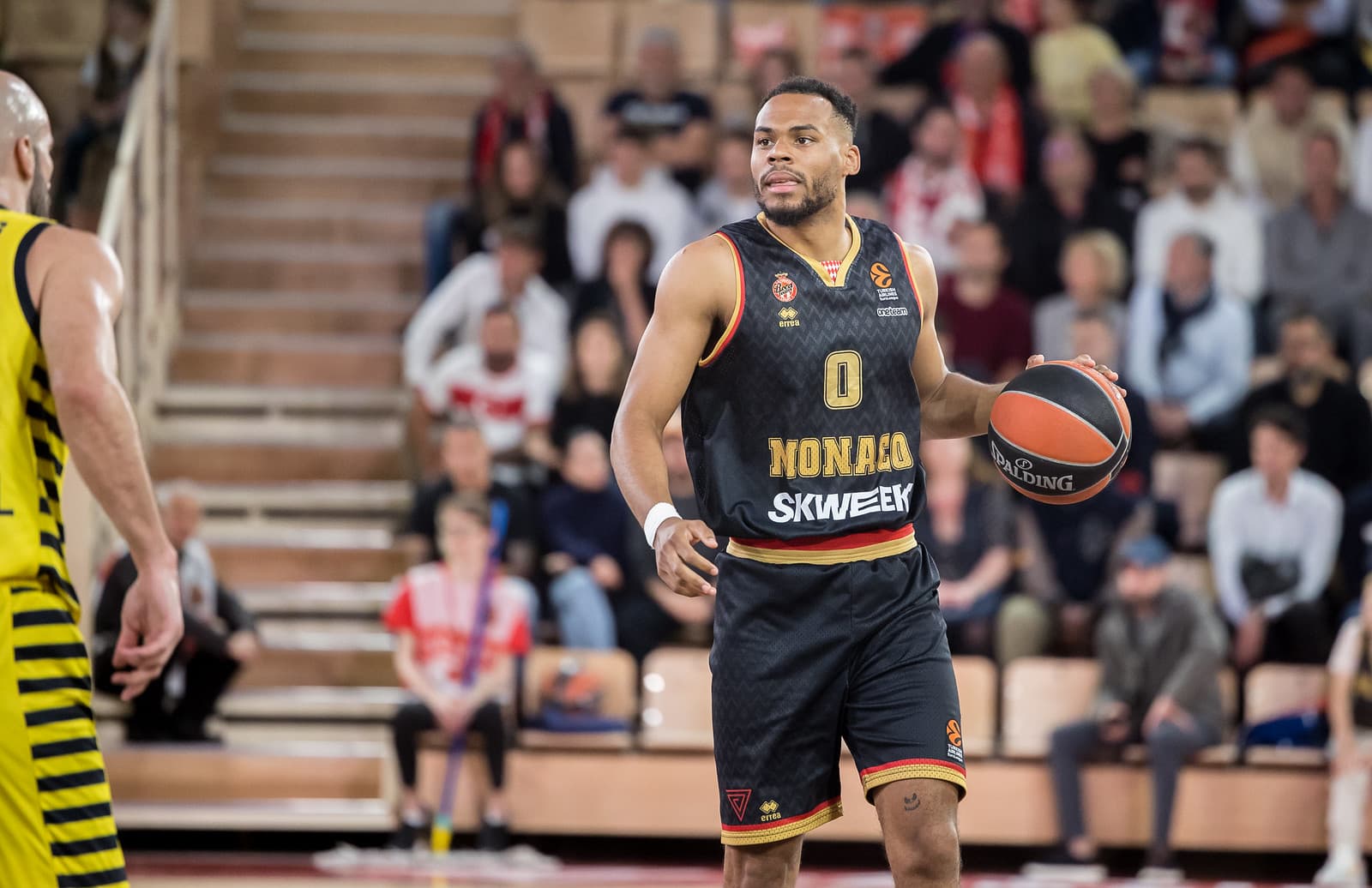 Au buzzer, Elie Okobo donne la victoire à Monaco contre Berlin