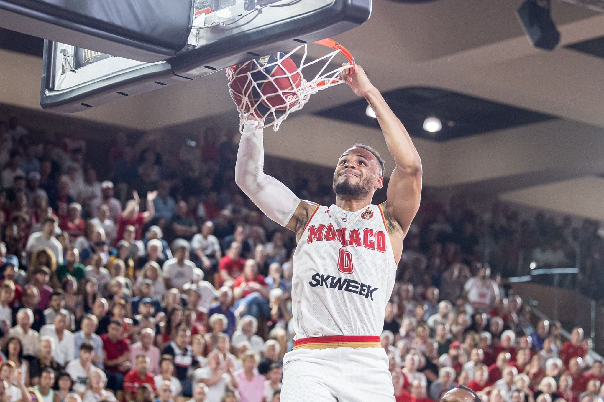 Dans la douleur, Monaco fait le break face aux Metropolitans 92