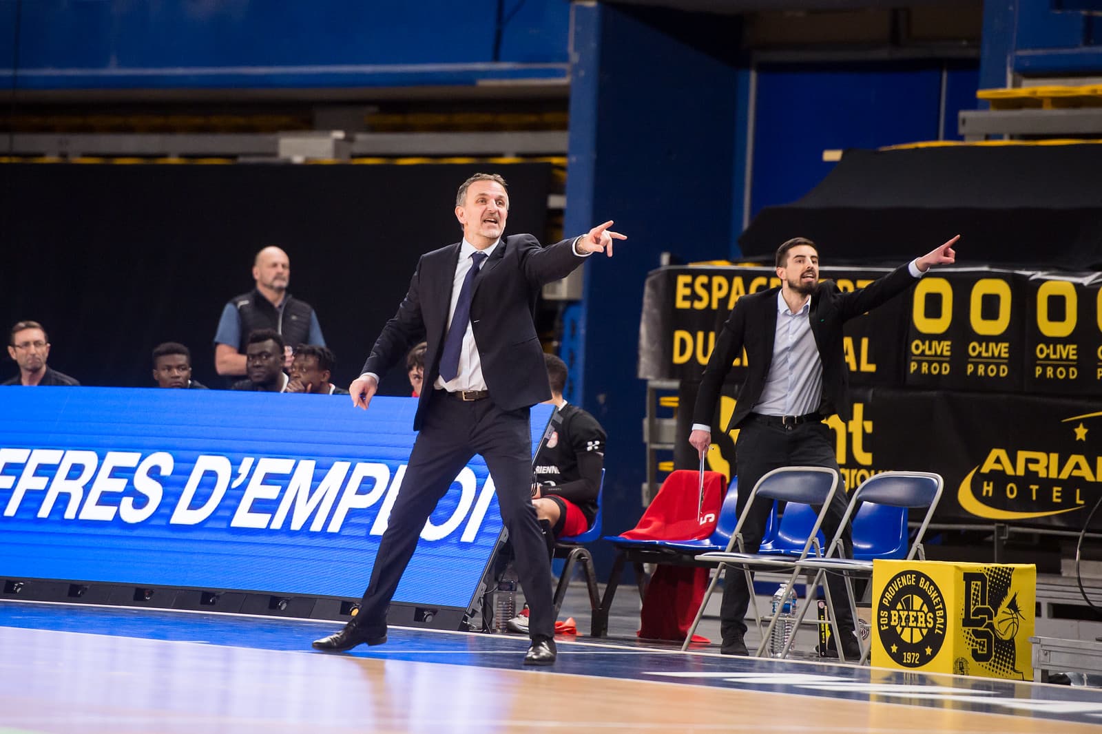 Fos Provence confie les rênes à Emmanuel Schmitt pour rebondir en NM1