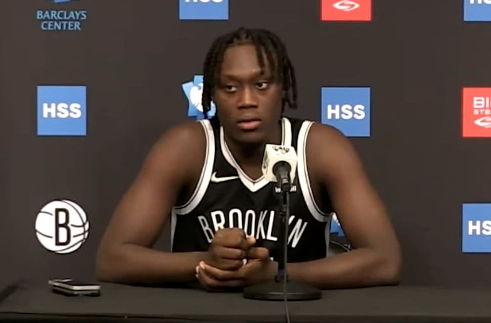 Envoyé à Houston, Sekou Doumbouya va être coupé