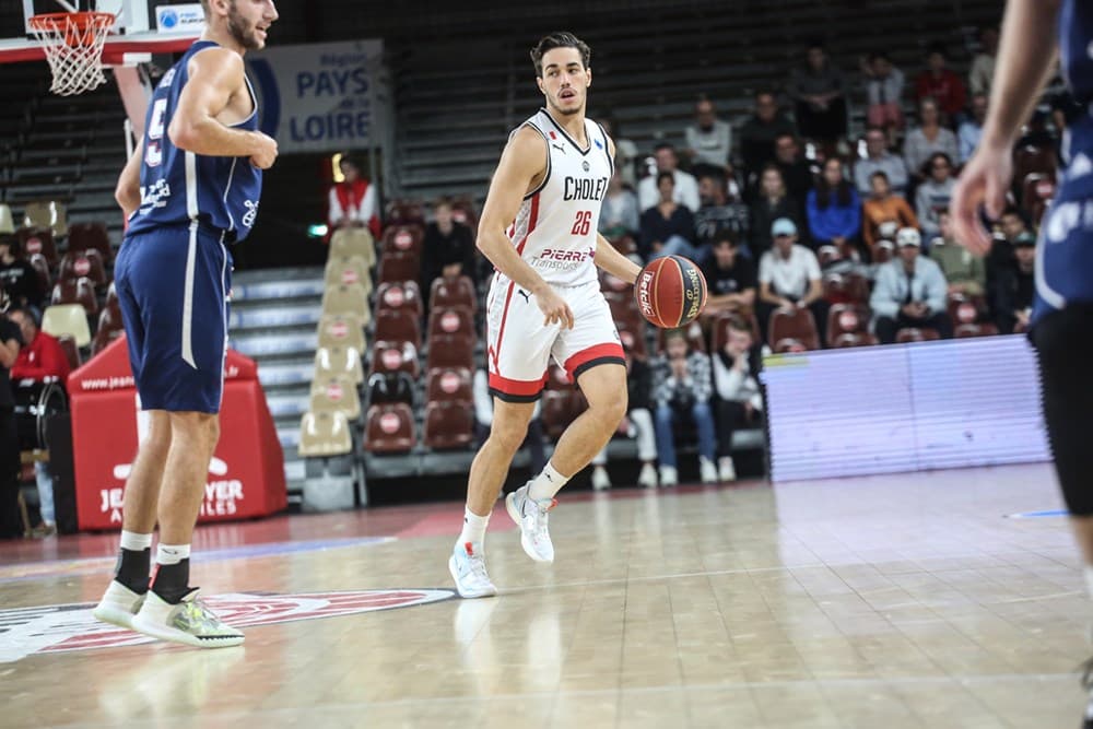 Cholet : Laurent Vila souligne les efforts et l’impact d’Enzo Goudou-Sinha