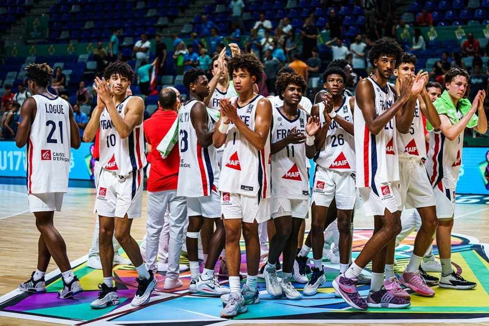 Bousculés par la Slovénie, les Bleuets sont qualifiés en demi-finales