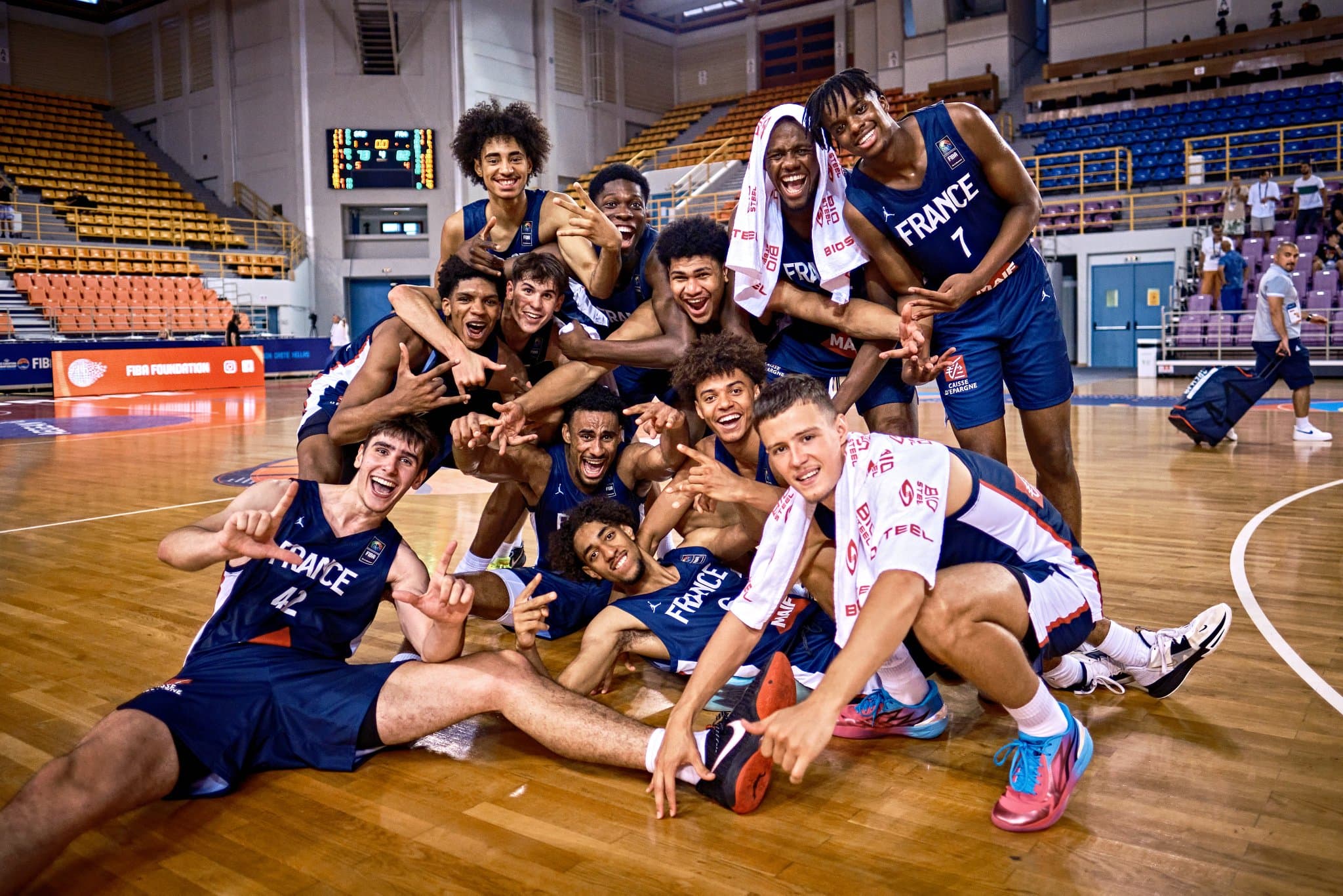 L’équipe de France U20 atteint la demi-finale après avoir sorti la Serbie