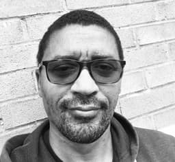 Eric Micoud partage sa convalescence avec franchise et humour et appelle au dépistage