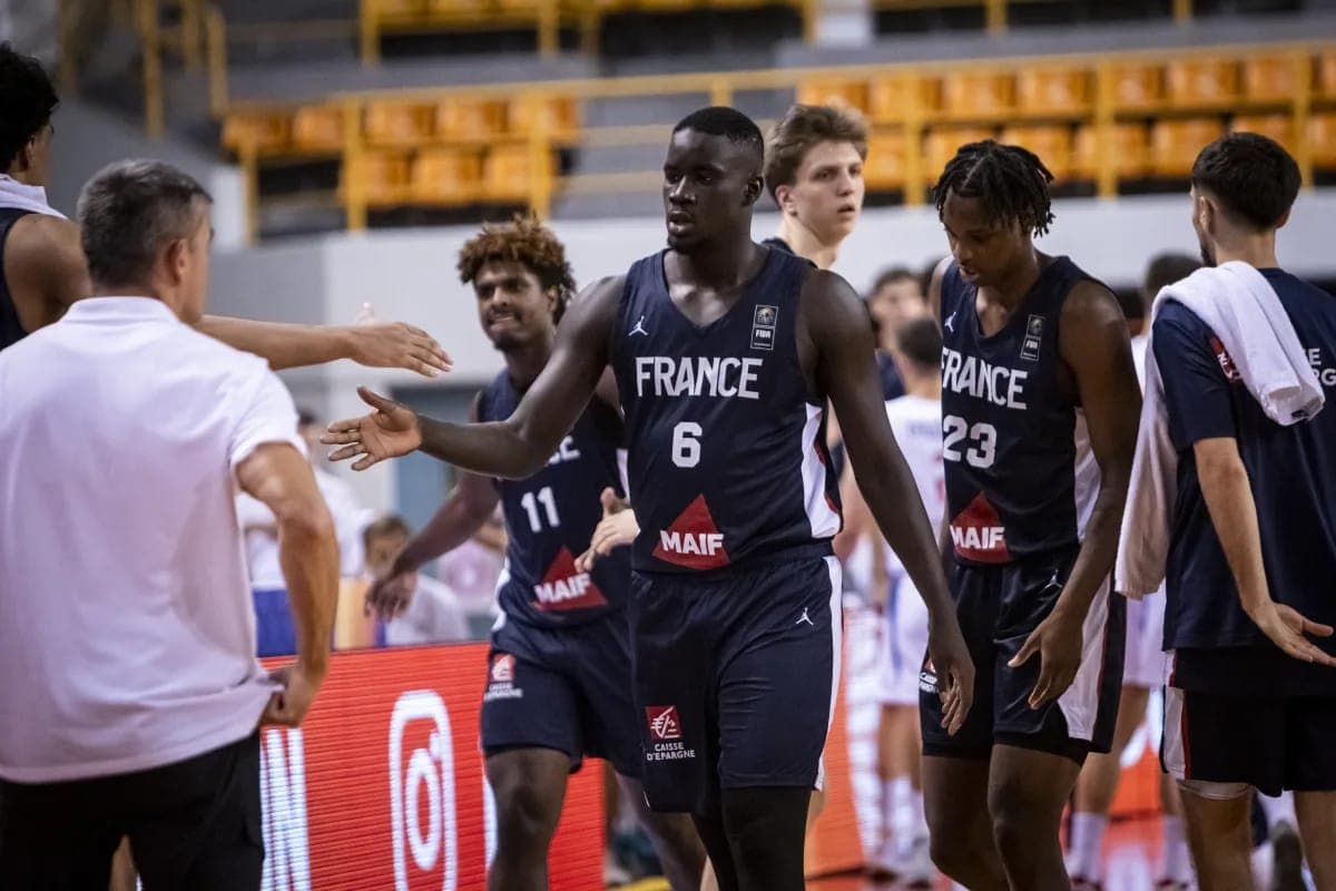 Dominés, les Bleuets cèdent la première place de leur poule à la Serbie (84-65)