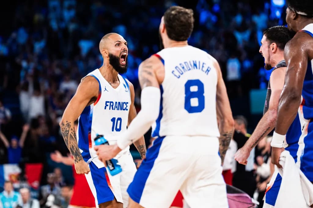Evan Fournier à propos de Vincent Collet : « Ça fait deux matchs qu’il nous sort des masterclass ! »