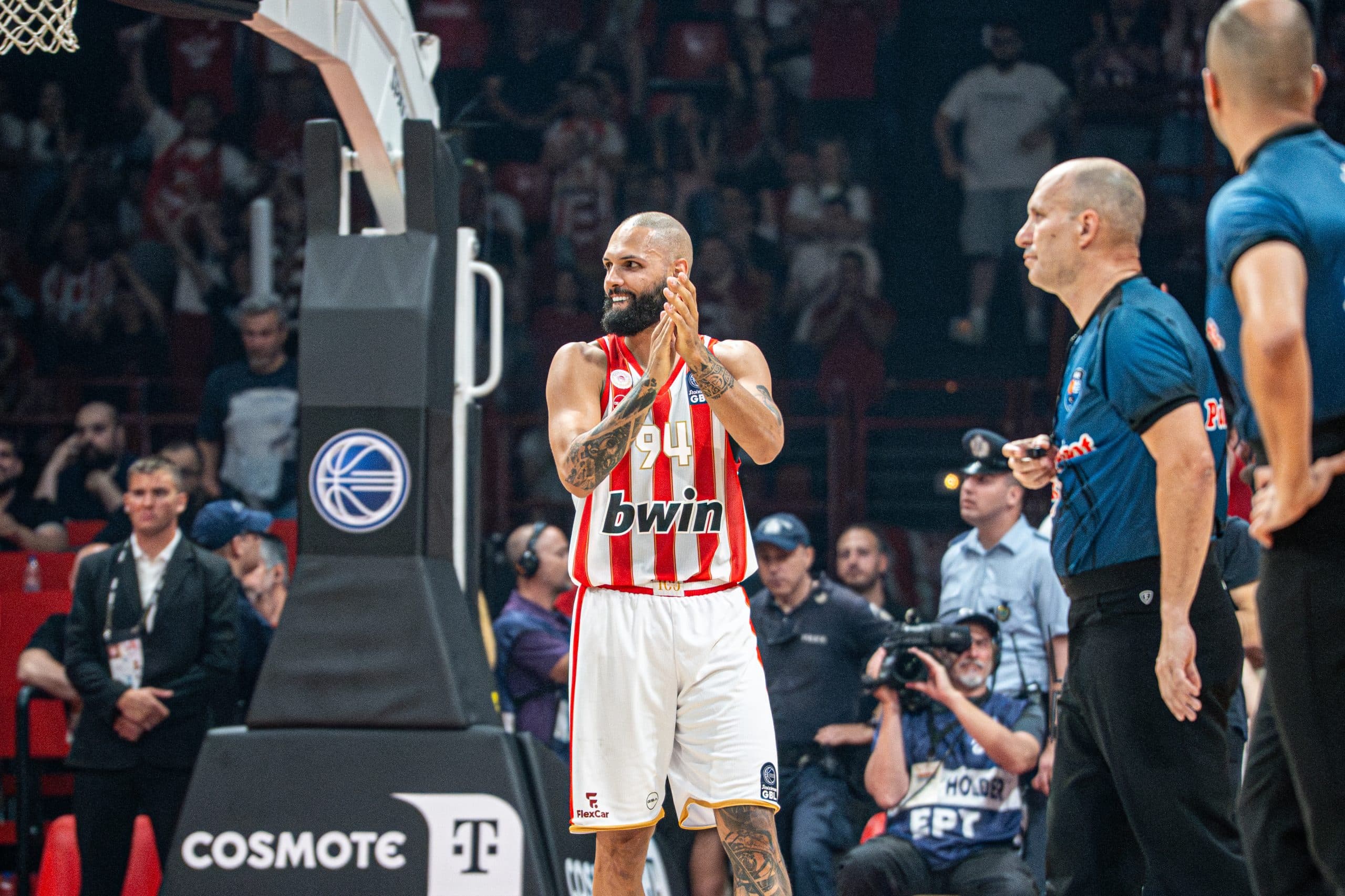 L’Olympiakos égalise dans la finale grecque, Evan Fournier et Moustapha Fall au rendez-vous