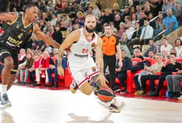 Evan Fournier lors de son dernier match d'EuroLeague, à Monaco