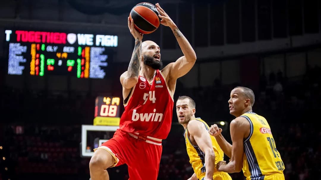 L’Olympiakos s’impose face à l’ALBA Berlin avec 41 points du duo Fall-Fournier