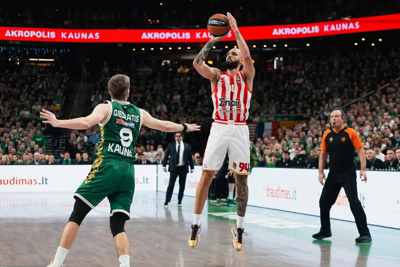 Evan Fournier forfait contre le Bayern Munich