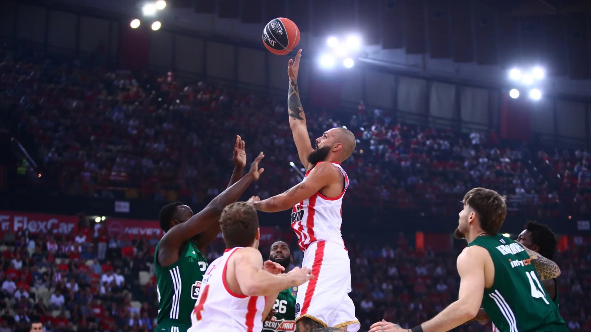 Le Pana prend sa revanche sur l’Olympiakos, Evan Fournier retrouve des couleurs