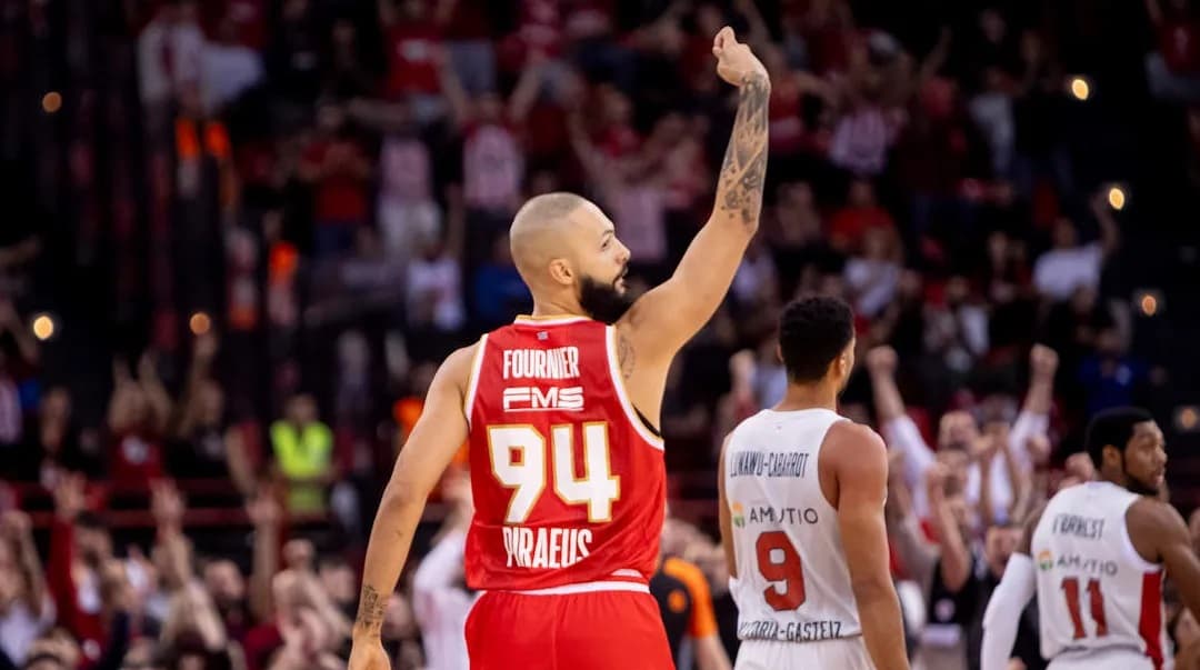 Evan Fournier régale encore et l’Olympiakos enchaîne