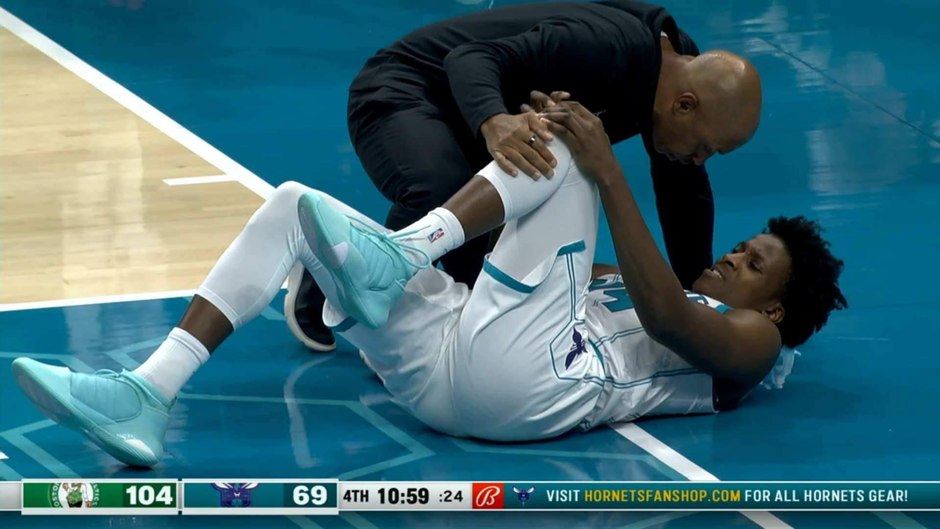 Frank Ntilikina (Charlotte) victime d’une fracture du tibia !