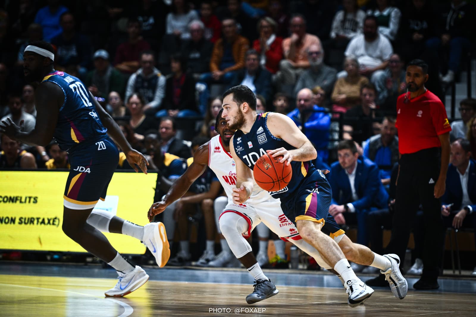 Dijon, une première victoire en forme « d’avertissement sans frais »