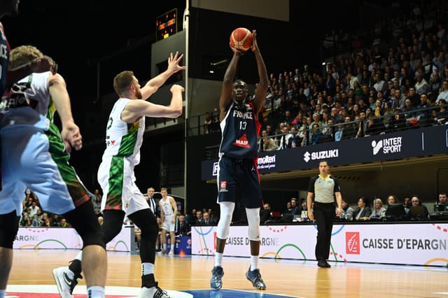 Bodian Massa raconte sa première de rêve en équipe de France : « Boris Diaw m’a dit que je pouvais maintenant porter le n°1,3 »