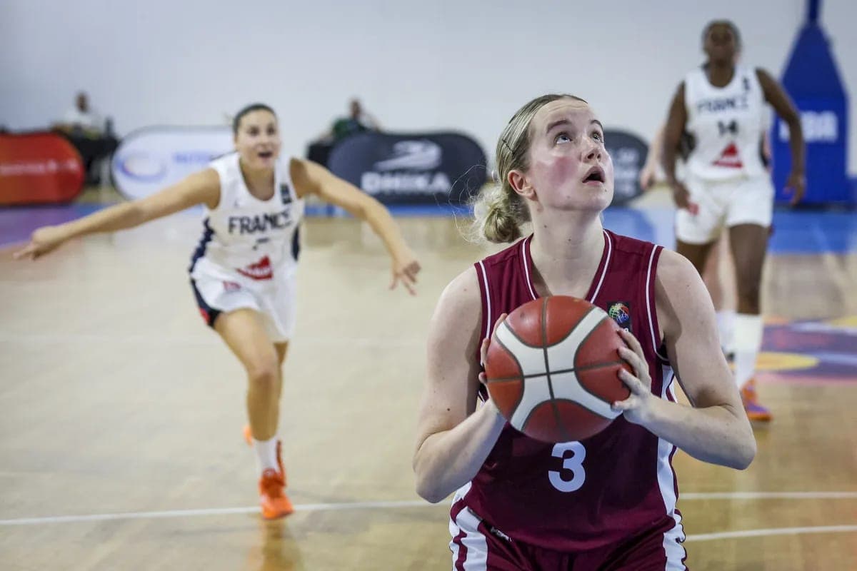 La cata continue pour l’équipe de France U20, battue par la Lettonie en match de classement